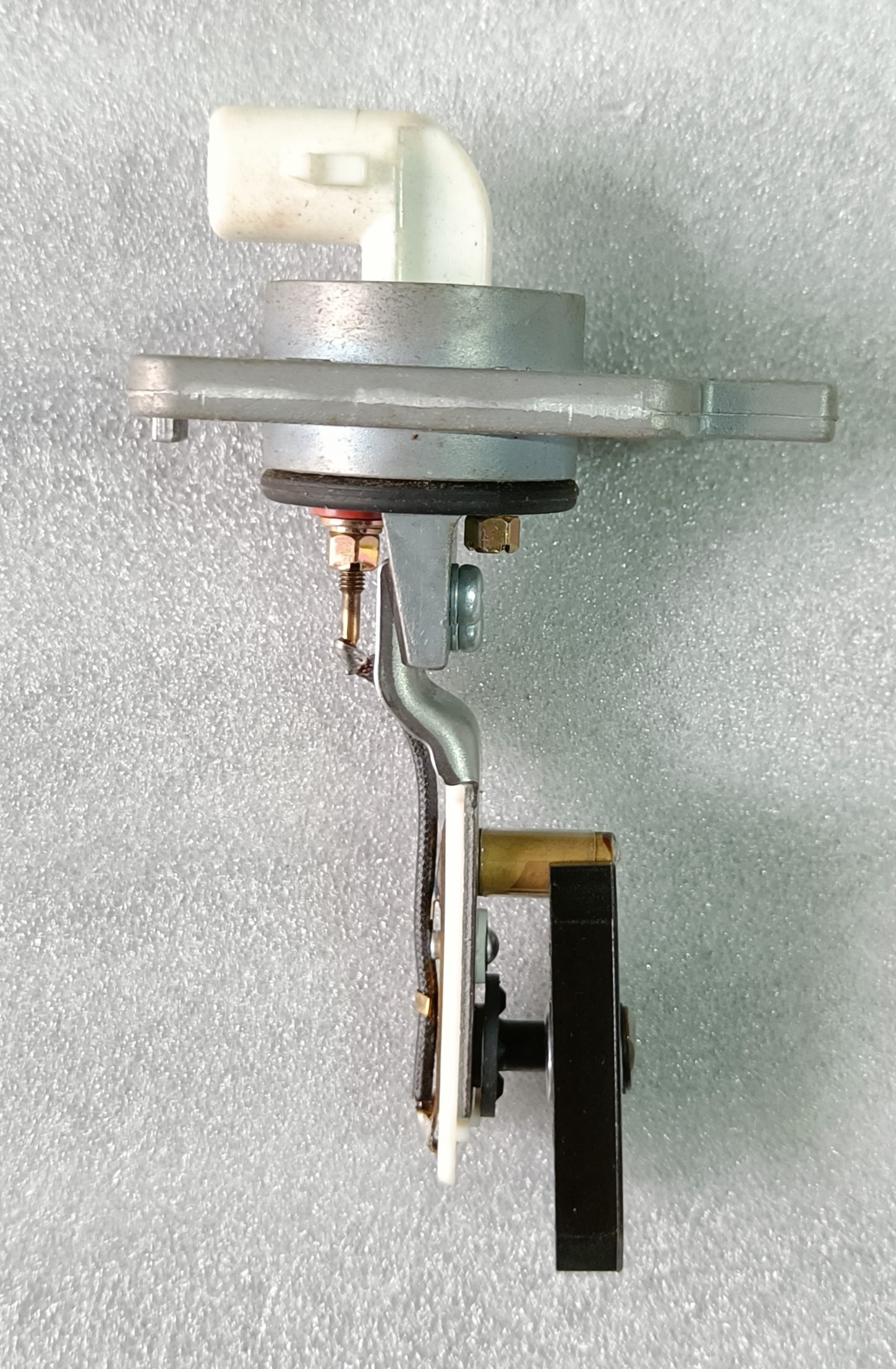 YANMAR 6LP MARINE DIESEL ENGINE SUMP OIL LEVEL SENSOR part # 119770-01200 OEM